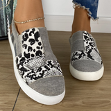 Sohiwoo  Women Casual Leopard Snakeskin Canvas Flats